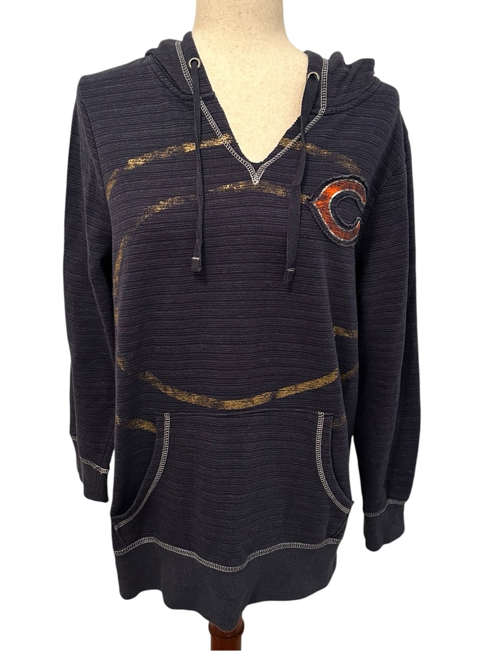 Chicago Bears MAJESTIC Navy Distressed Football Graphic Hoodie Women XL NFL